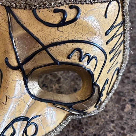 Ornate Venetian Style Masquerade Long Nose Mask Mardi Gras Masquerade Mask Gold - Picture 2 of 6